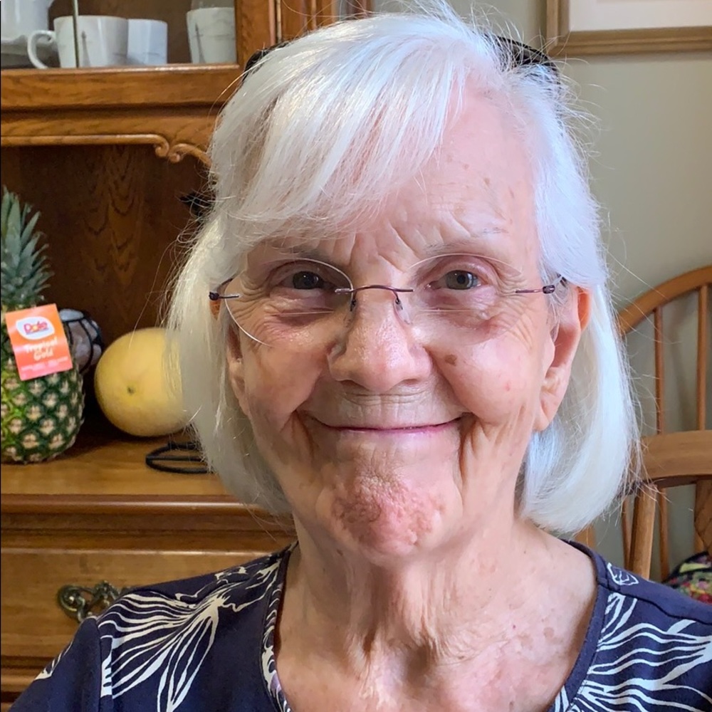 Meet your Posher, Denise